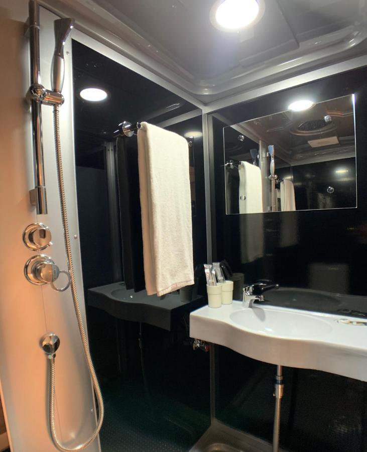 Donni Room For Rent Tchaj-pej Exteriér fotografie